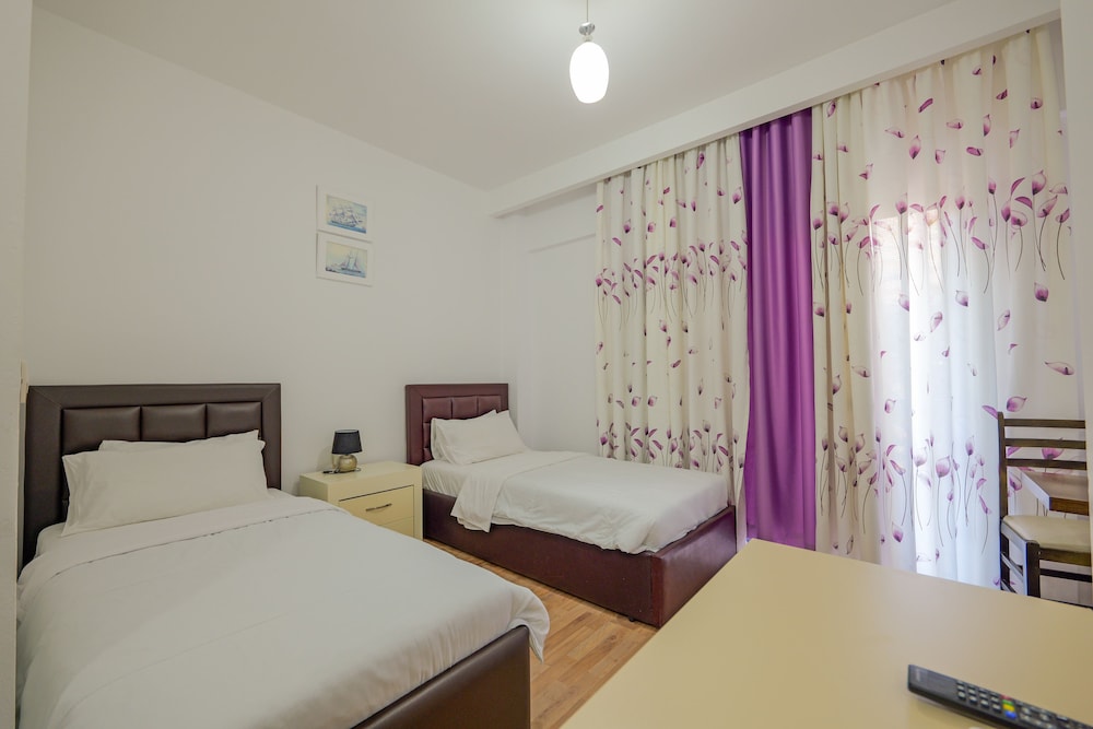 Quadruple Room with Balcony photo 3