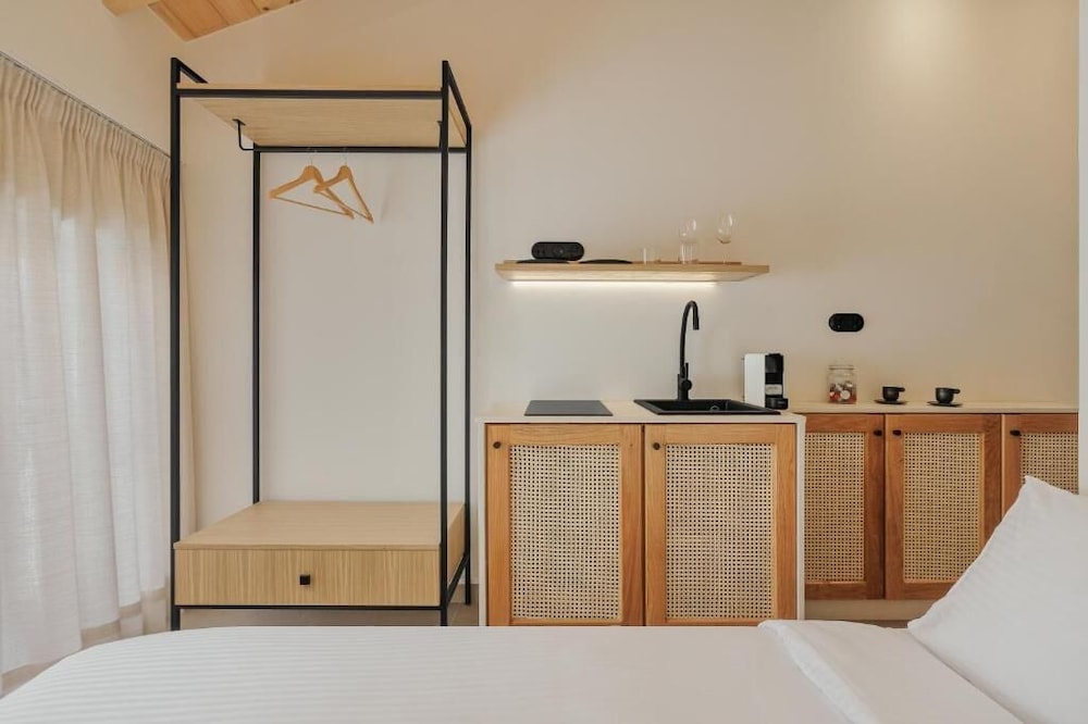 Deluxe Double Room (21)