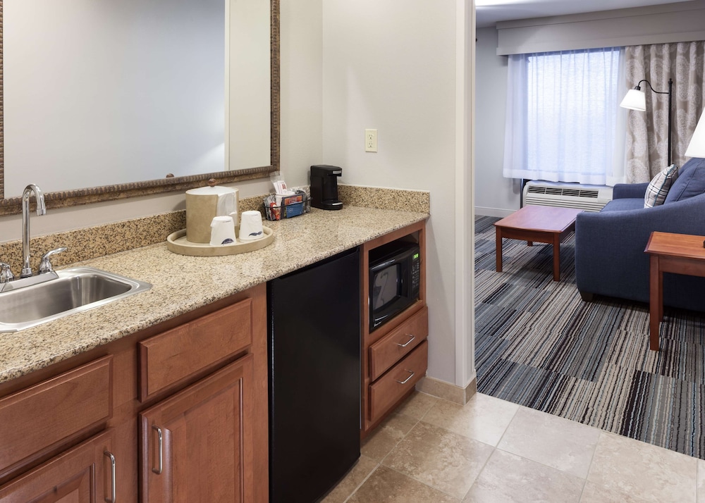 Studio Suite - Photo 2