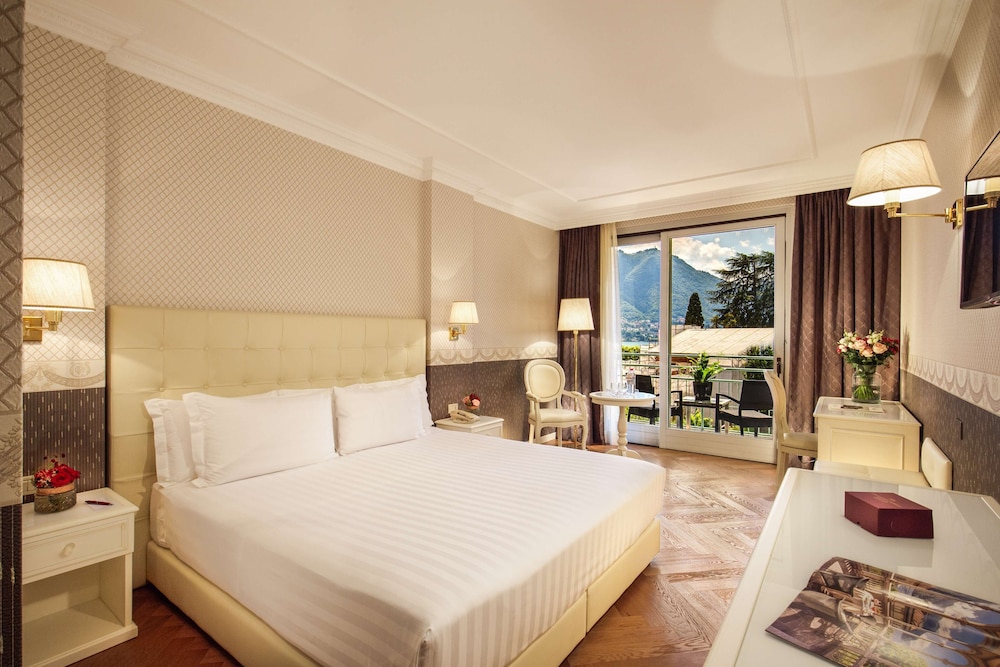 Comfort Room, City View