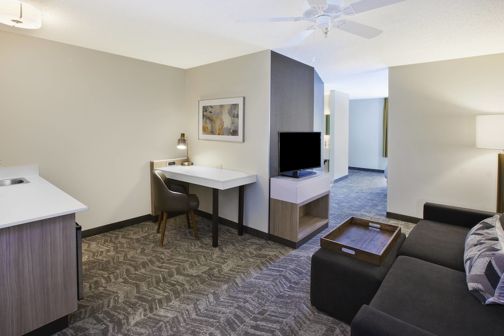 Suite, Multiple Beds - Photo 3