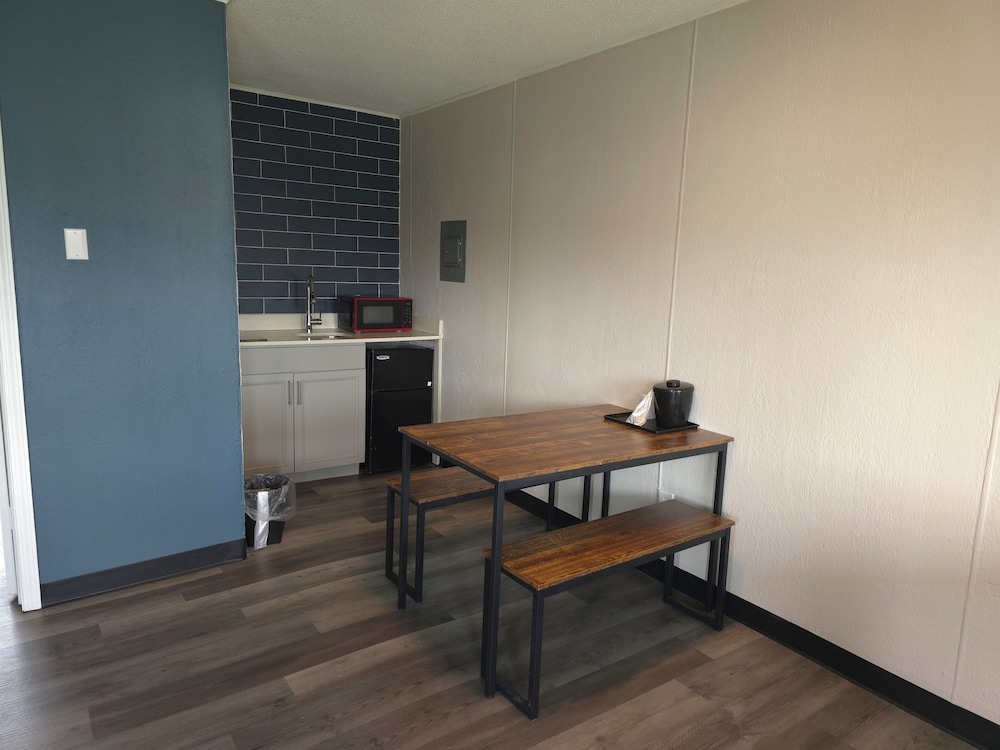 Suite, 1 Bedroom, Non Smoking (2 Queen Beds, Edison Suite) - Photo 6