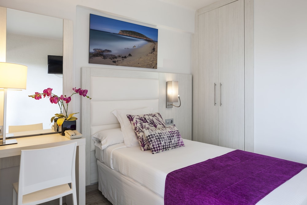Single Room (Spa Access) photo 3