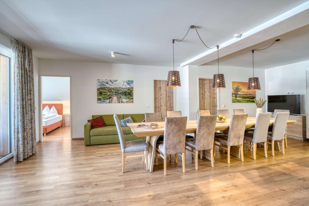 Traditional Apartment photo 1