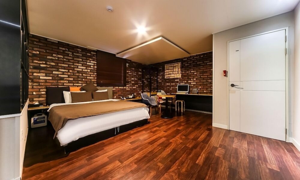 Premium Room - Photo 2