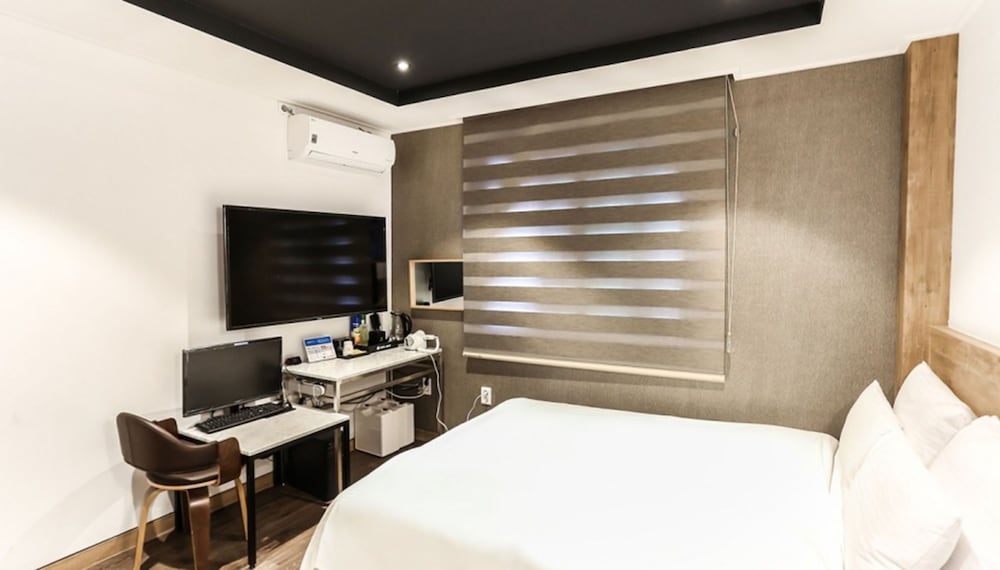 Standard Room A Type (Netflix, Disney+, Watcha, Laftel Available) photo 1