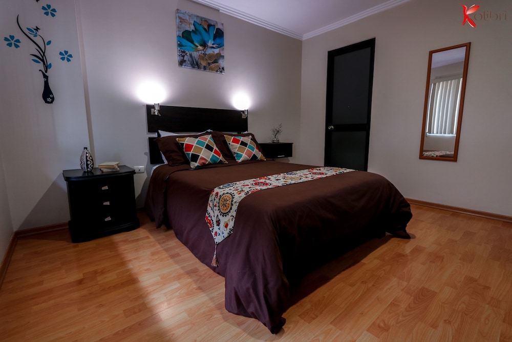 Elite Double Room, 1 Queen Bed, Ensuite photo 2