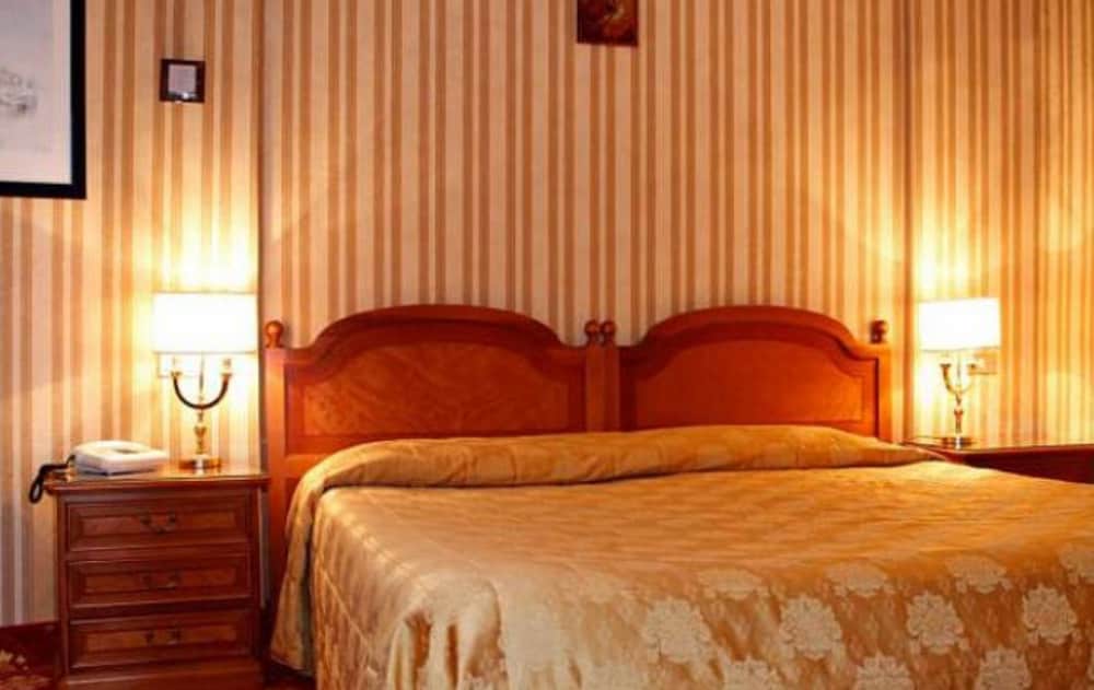 Quadruple Room photo 3