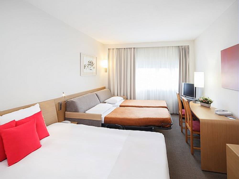Classic Twin Room, Multiple Beds - Photo 19