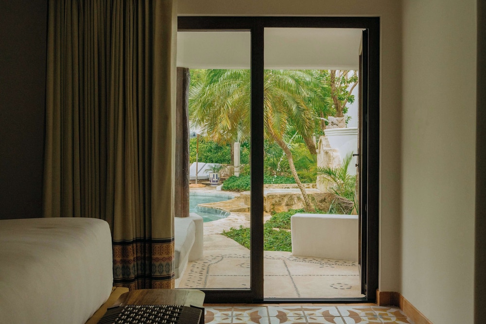 Junior Suite, Garden View - Photo 2