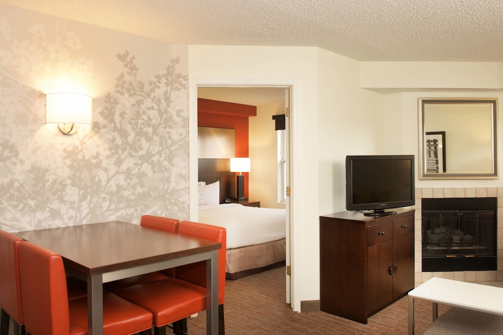 Suite, 1 Bedroom photo 2