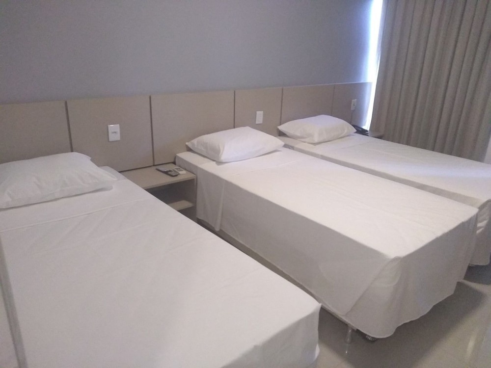 Deluxe Twin Room photo 3
