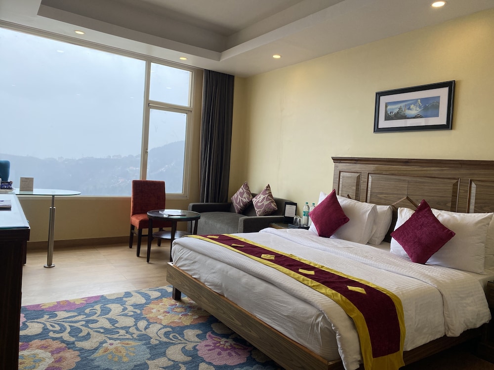 Premier Room (Premier Valley View) - Photo 2