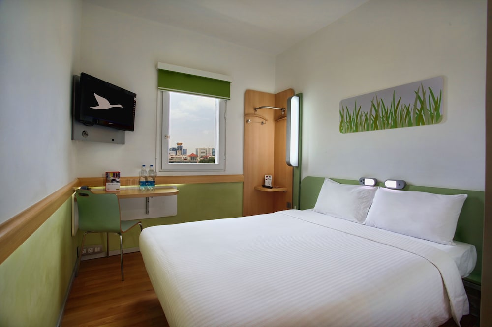 Standard Twin Bedded Room photo 3