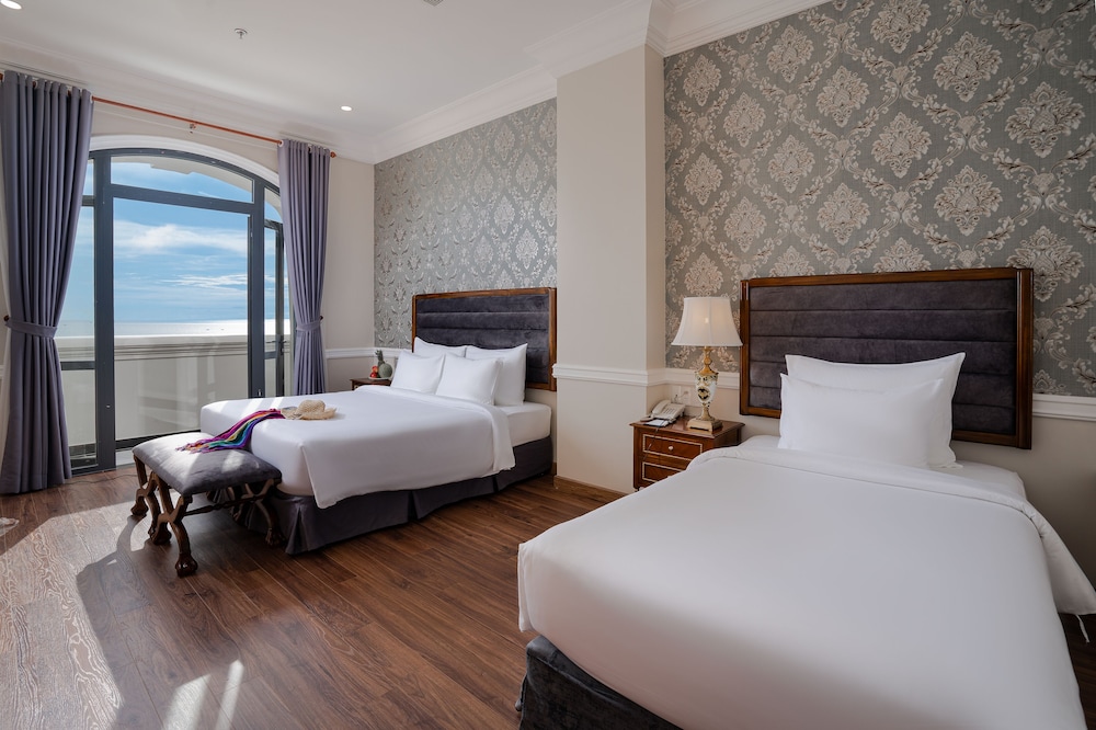 Junior Room, Sea View