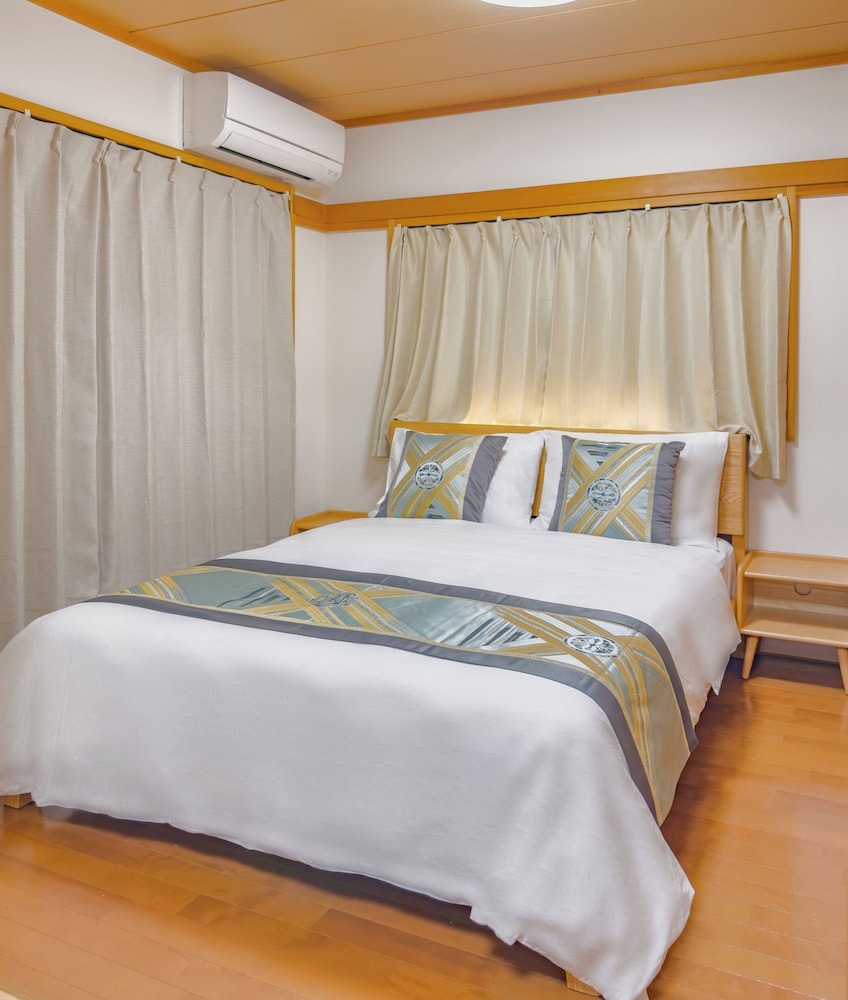 Family Suite, Balcony, City View