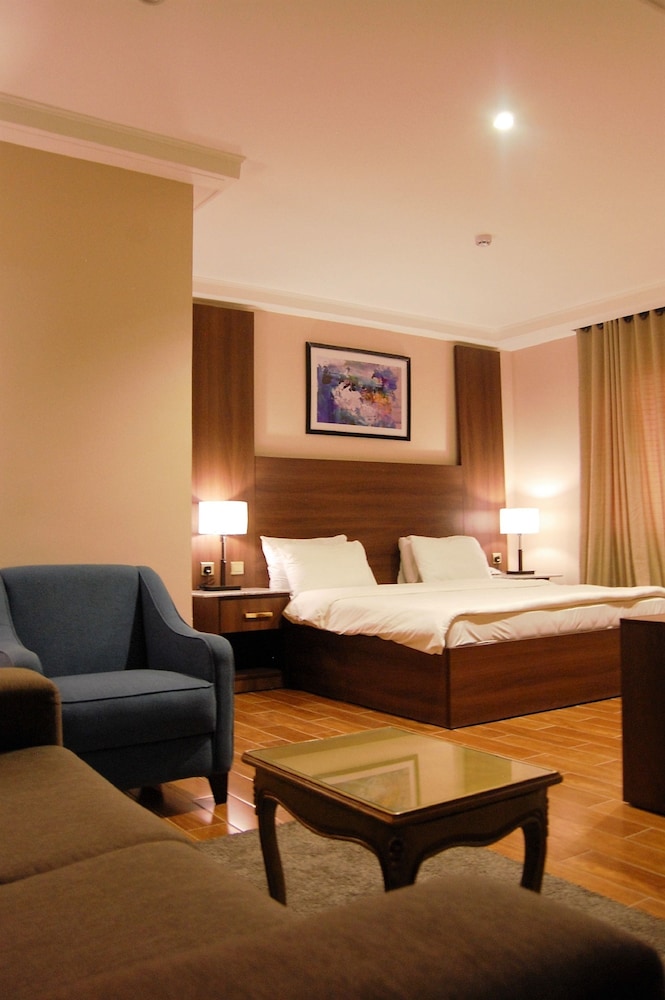 Royal Suite photo 1
