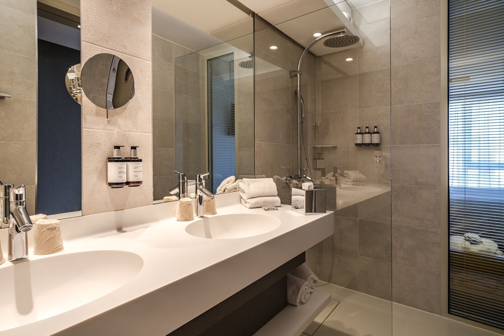 Suite, 1 King Bed