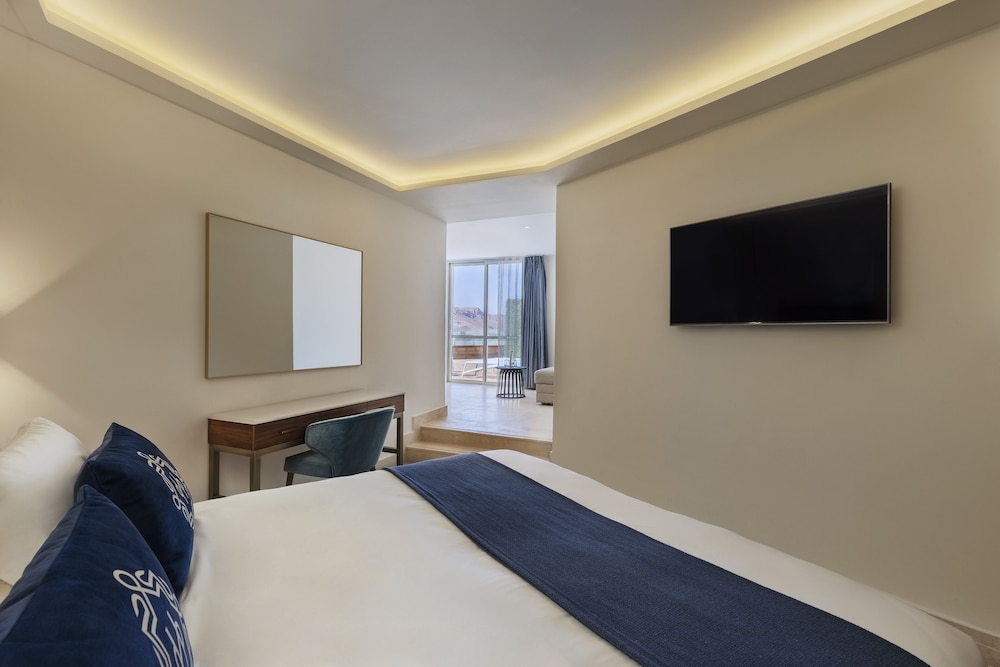 Deluxe Family Room, Sea View