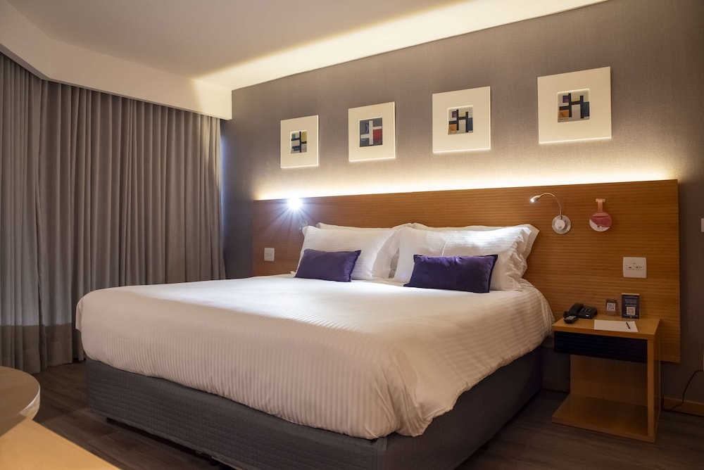 Executive Room, 1 King Bed - Photo 12