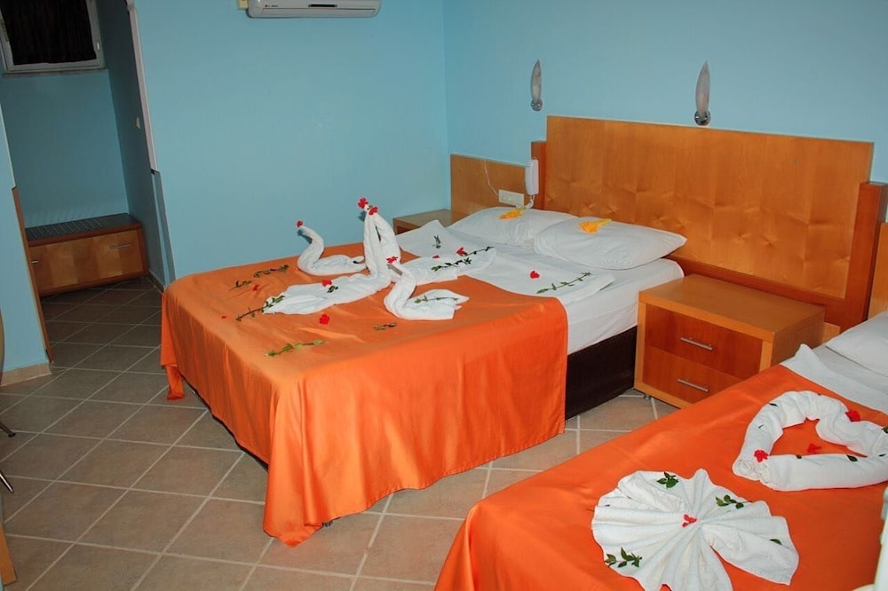 Family Quadruple Room photo 1