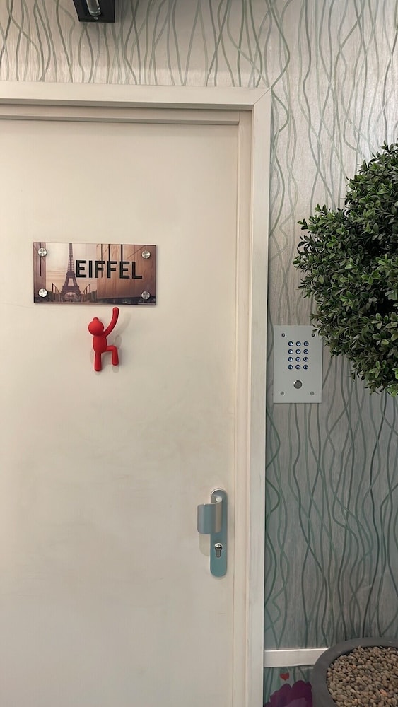 Junior Suite (Eiffel) photo 3