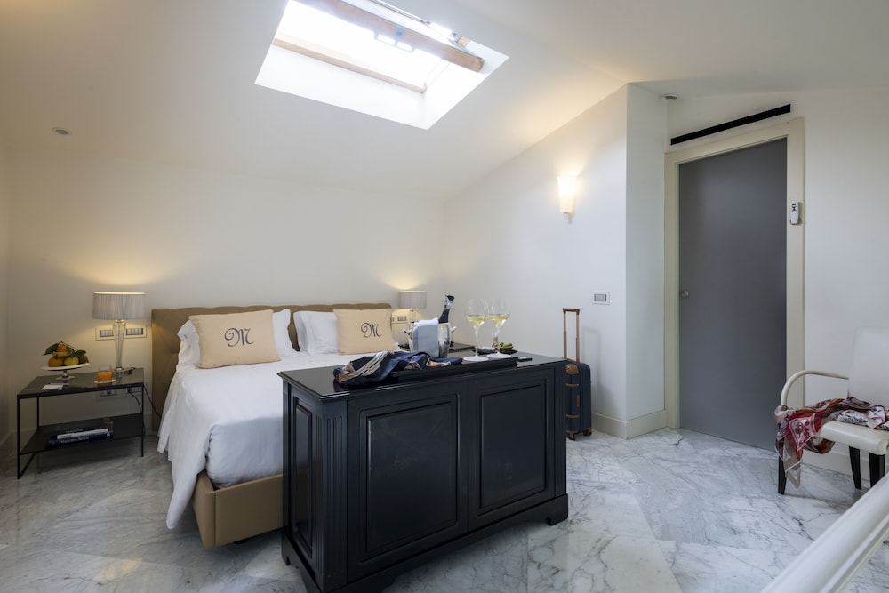 Deluxe Room, Sea View - Photo 3