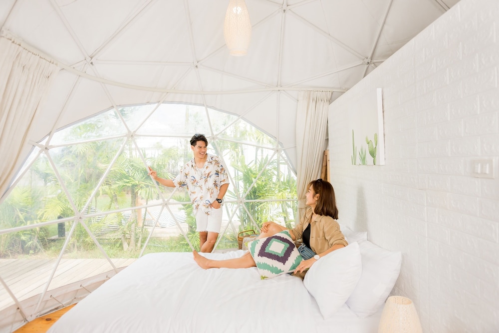 Glamping Dome - Photo 15