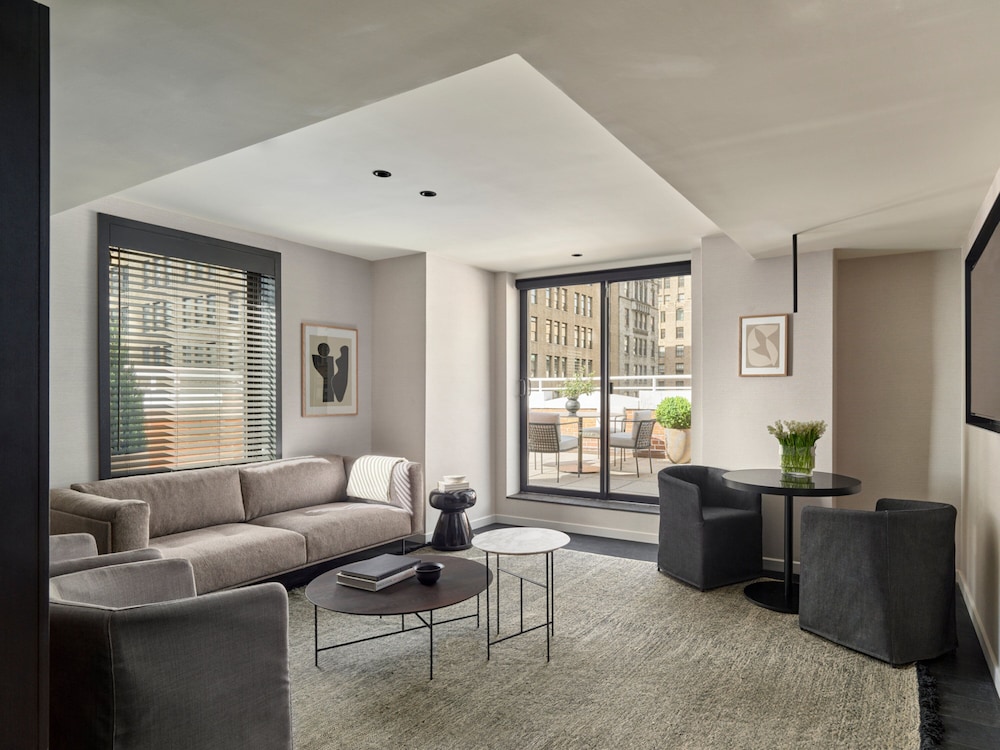 Premium Suite, Terrace (Empire State)