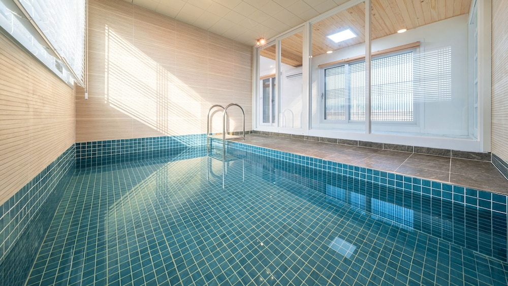 Basic Room, 2 Bedrooms (Private Pool Villa 6)