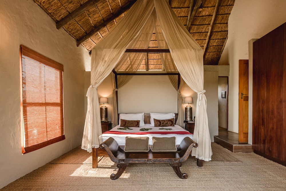 Luxury Suite, 2 Bedrooms - Photo 3