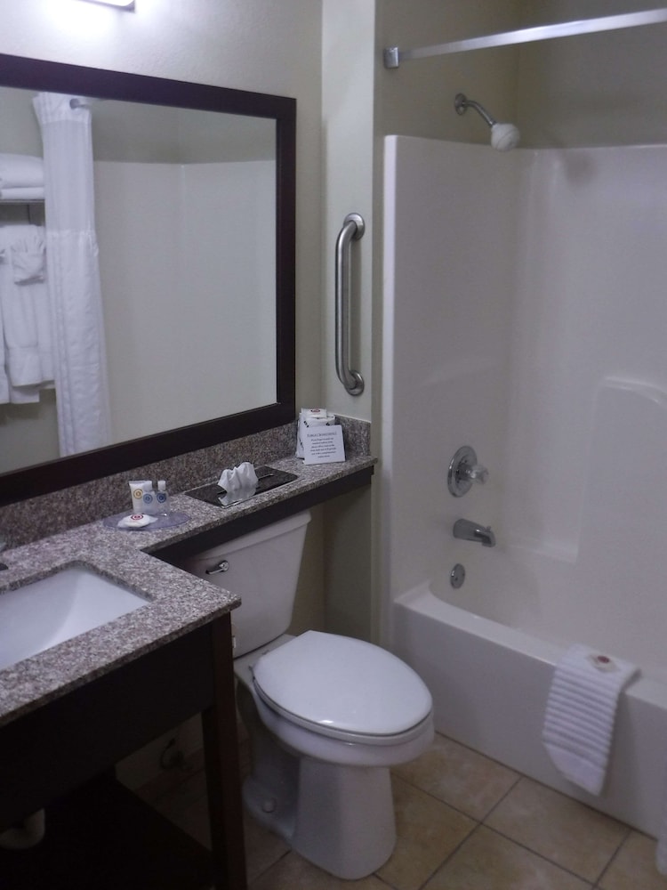 Suite, Multiple Beds, Non Smoking - Photo 4