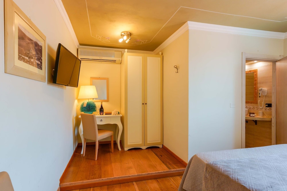 Classic Room - Photo 3