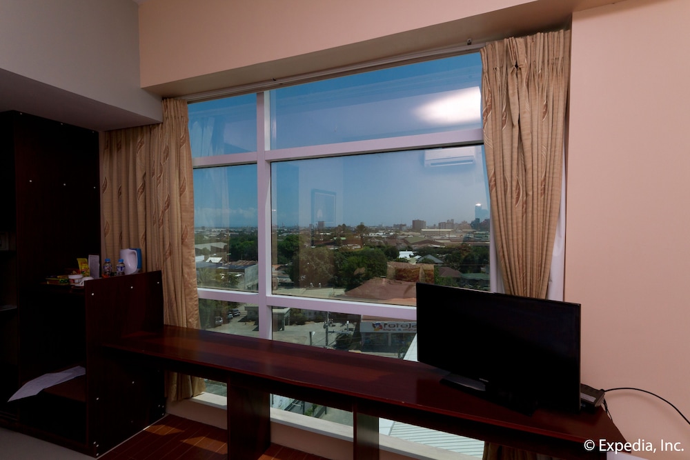 Superior Executive - Photo 13