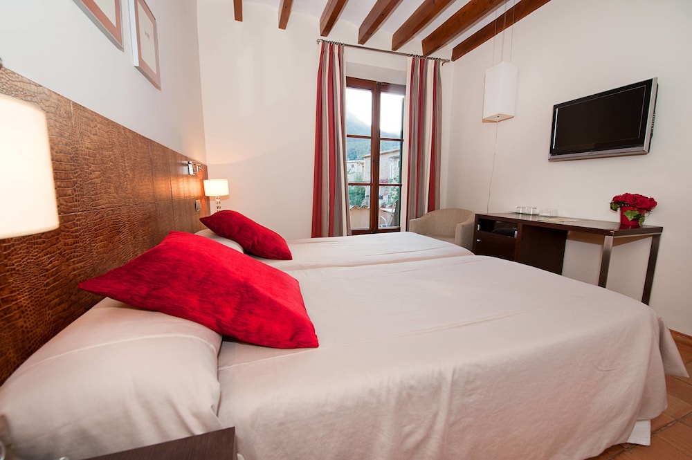 Double Room, 1 Queen Bed photo 2