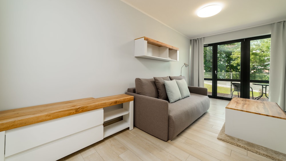 Apartment (8)