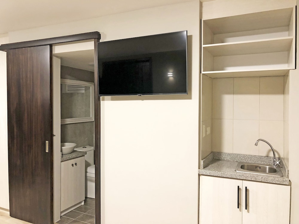 Premium Triple Room photo 3