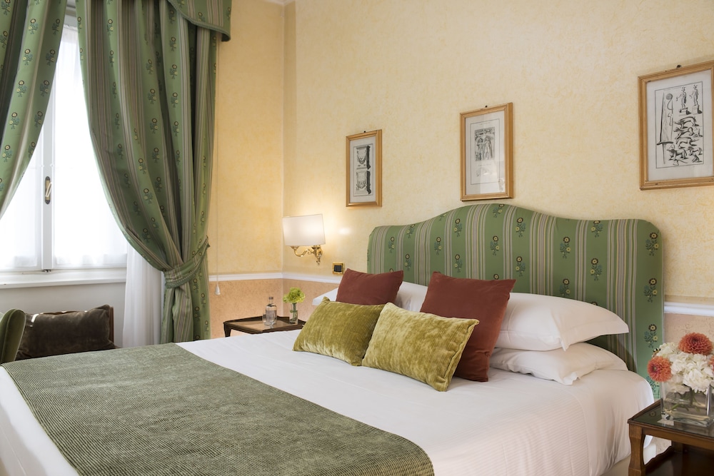 Classic Double or Twin Room - Photo 4