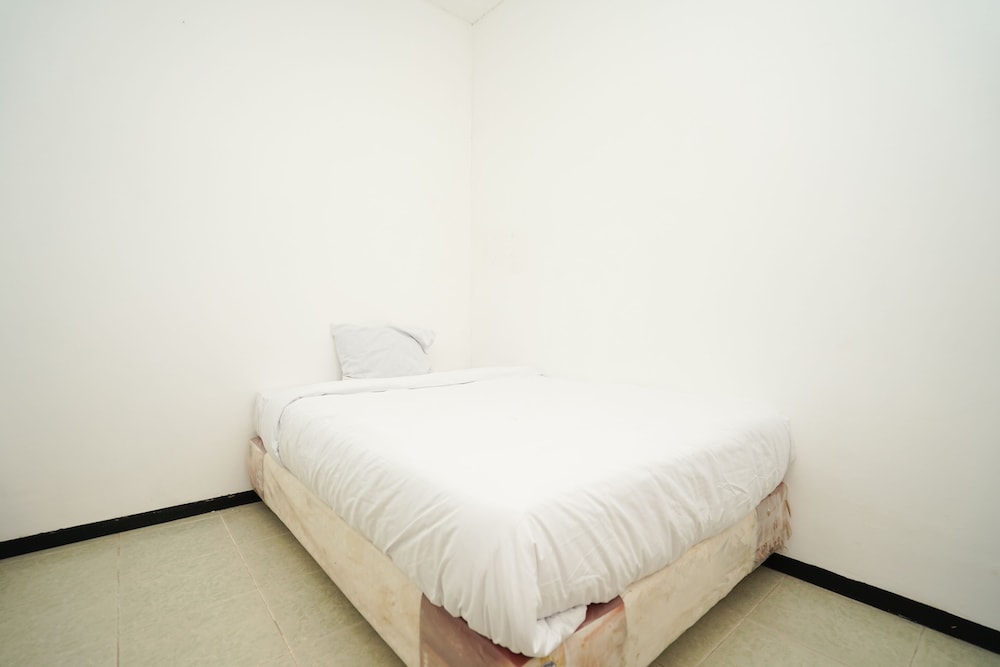 Standard Room - Photo 11