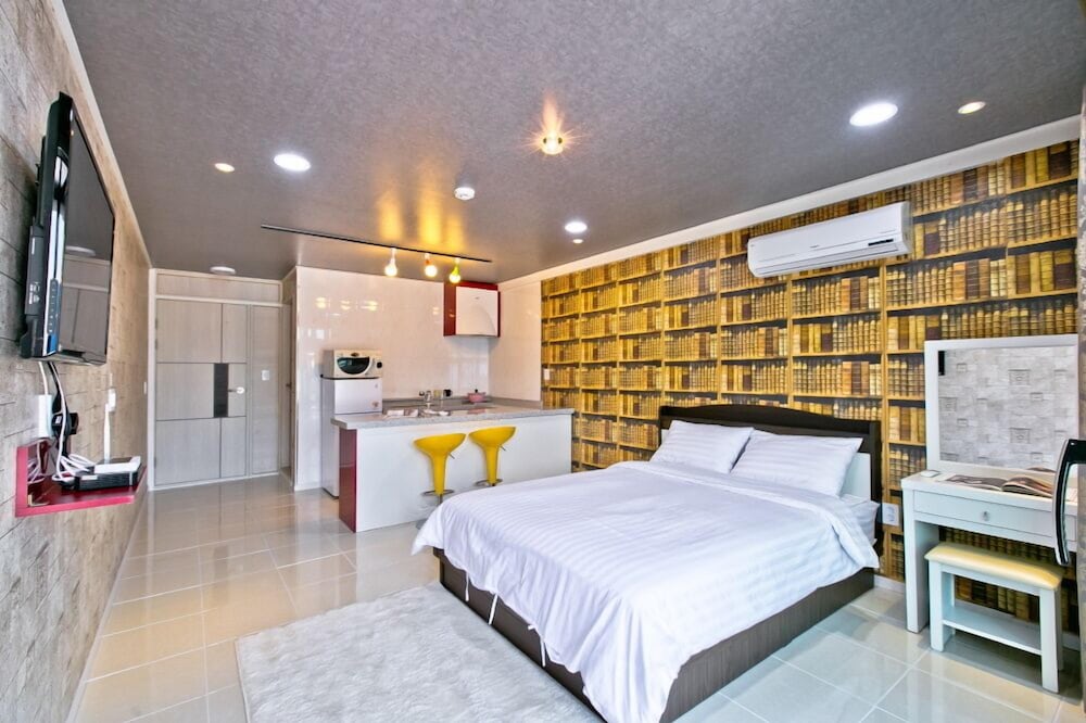 Room (Gray1) - Photo 3