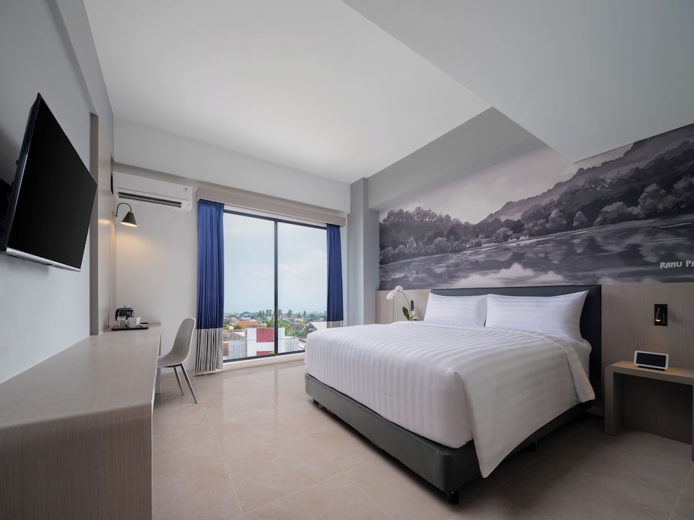 Premier Room