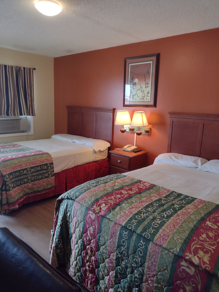 Double Room (1) photo 2