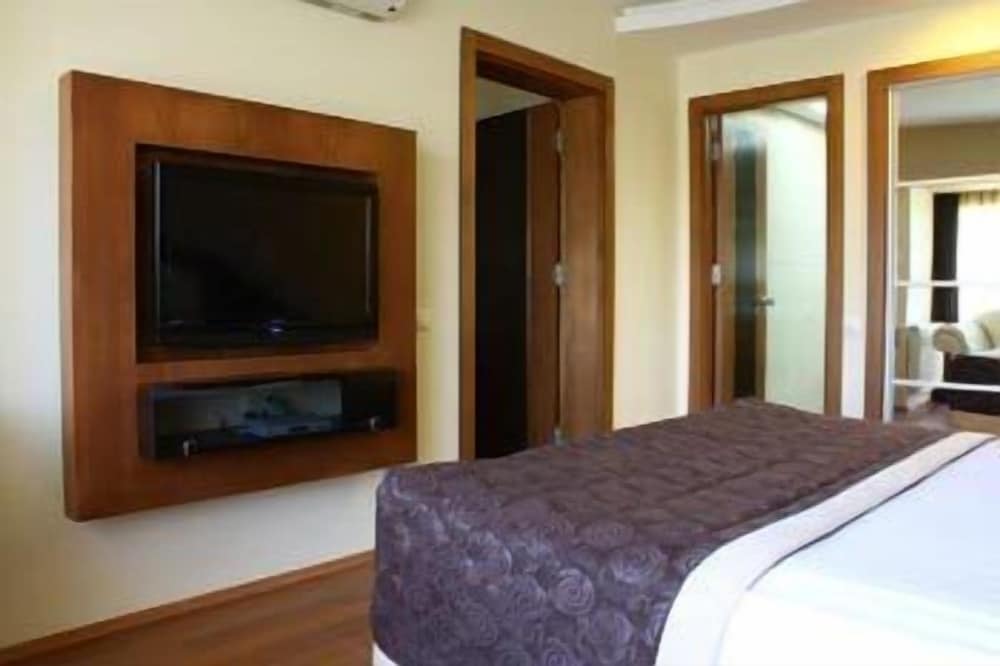Deluxe Double Room, 1 Double Bed photo 3