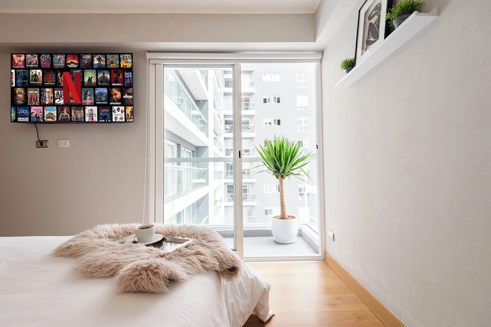 Business Apartment, 1 Bedroom, Courtyard View photo 2