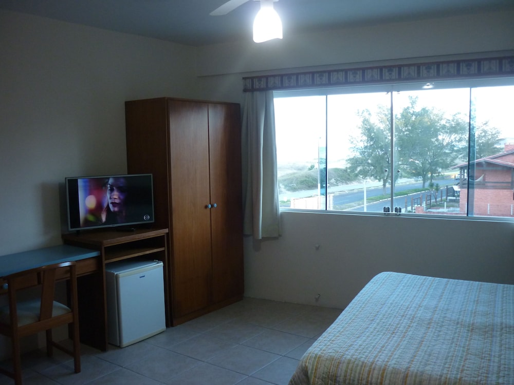 Deluxe Twin Room, 1 Double Bed, Non Smoking photo 2