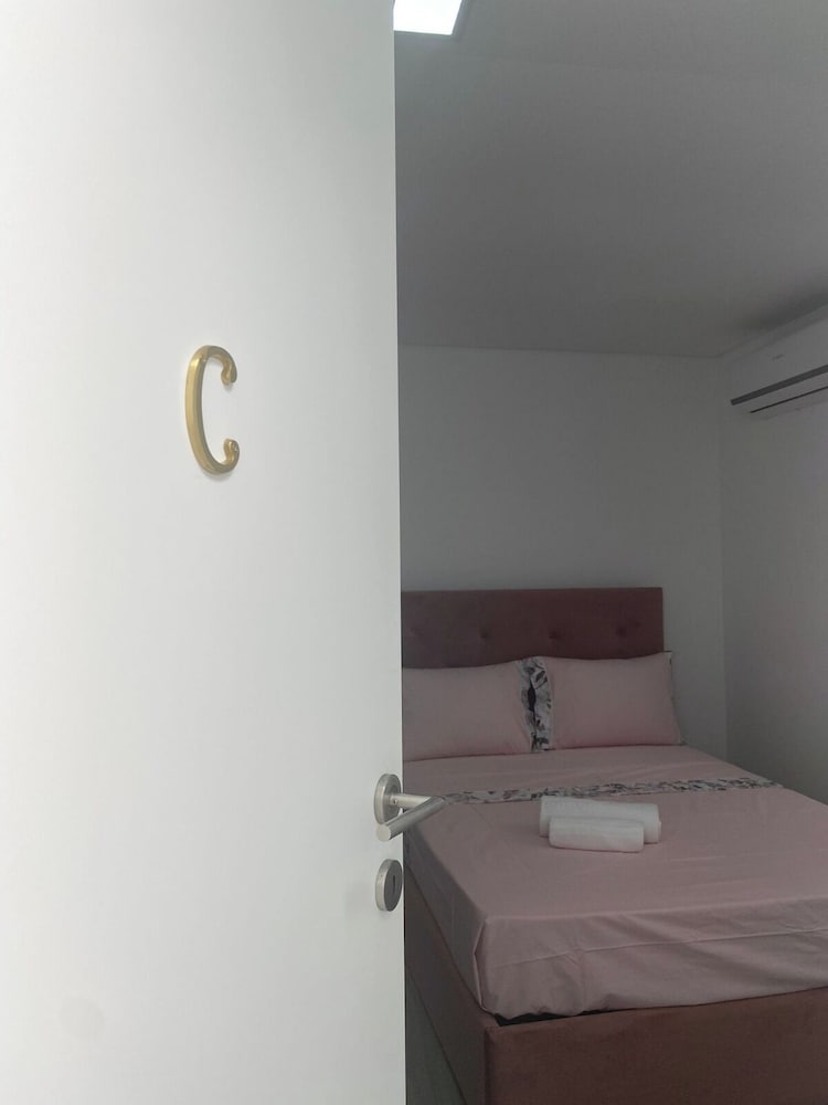 Comfort Suite, City View (SUITE C)