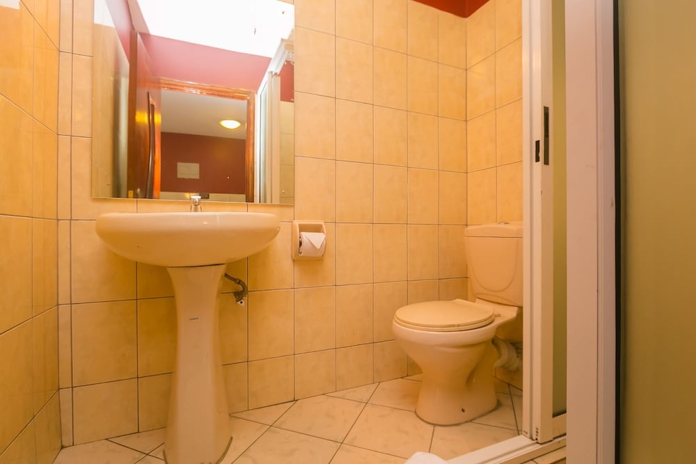 Deluxe Double Room - Photo 16