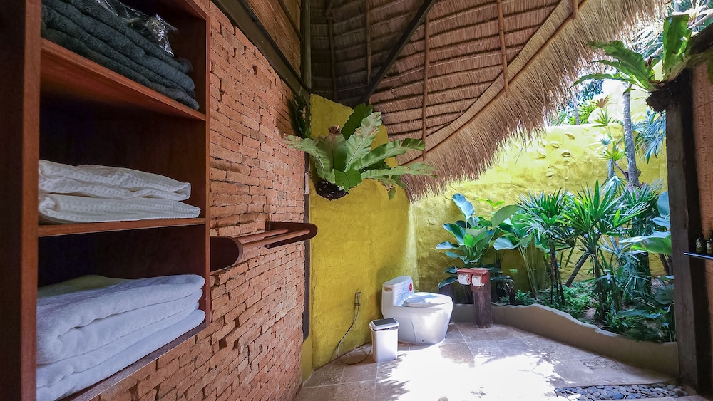 Bamboo Duplex Suite Villa 1 - Photo 11