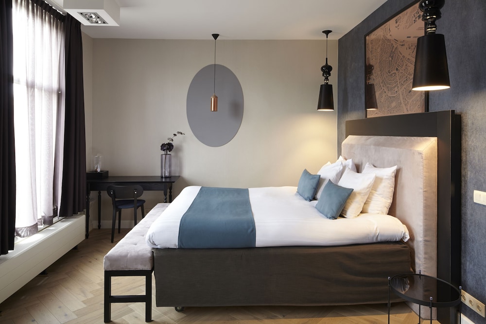 Deluxe Double Room, 1 King Bed, Balcony photo 2