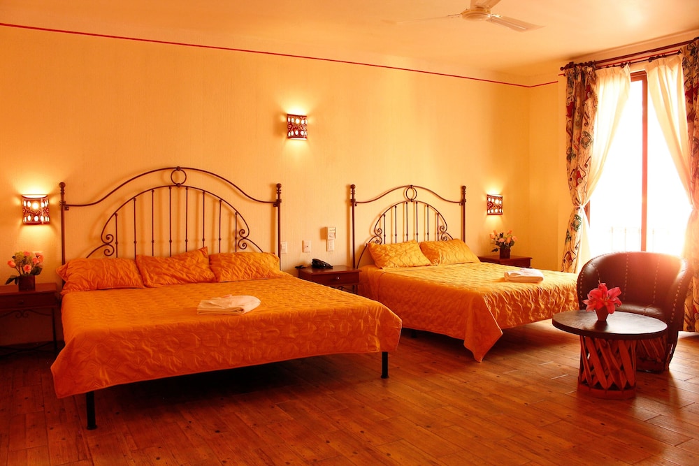 Traditional Double Room, Multiple Beds photo 1